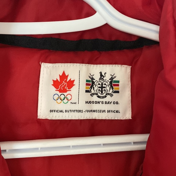 Vintage Canadian Olympic vest - Picture 3 of 5